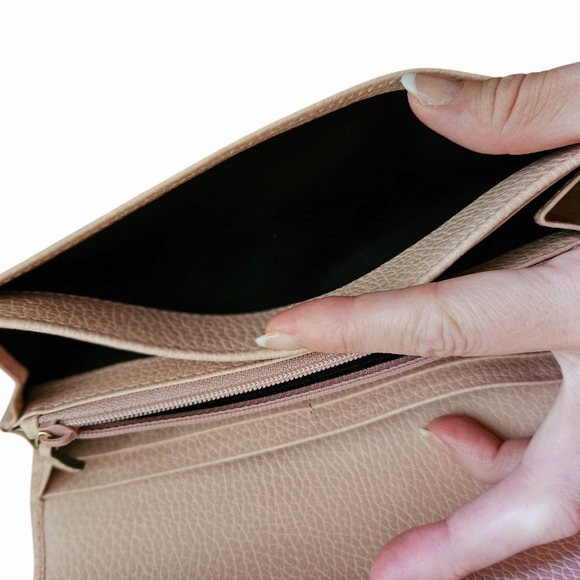 Gucci Garden GG Marmont butterfly continental wallet on chain - Picture 15 of 16